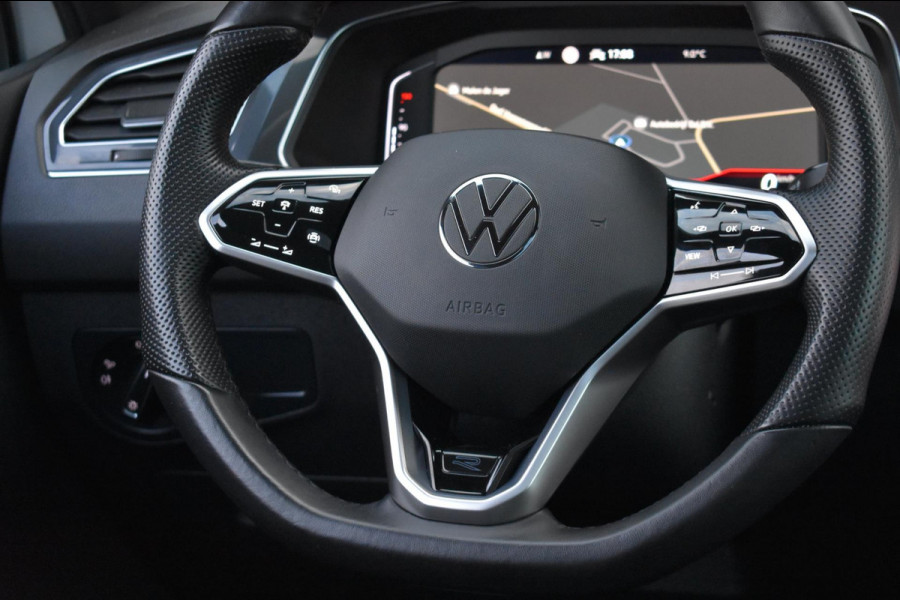 Volkswagen Tiguan 1.5 TSI R-Line | BLACK STYLE | PANORAMADAK | NAP | CAMERA | IQ LIGHT