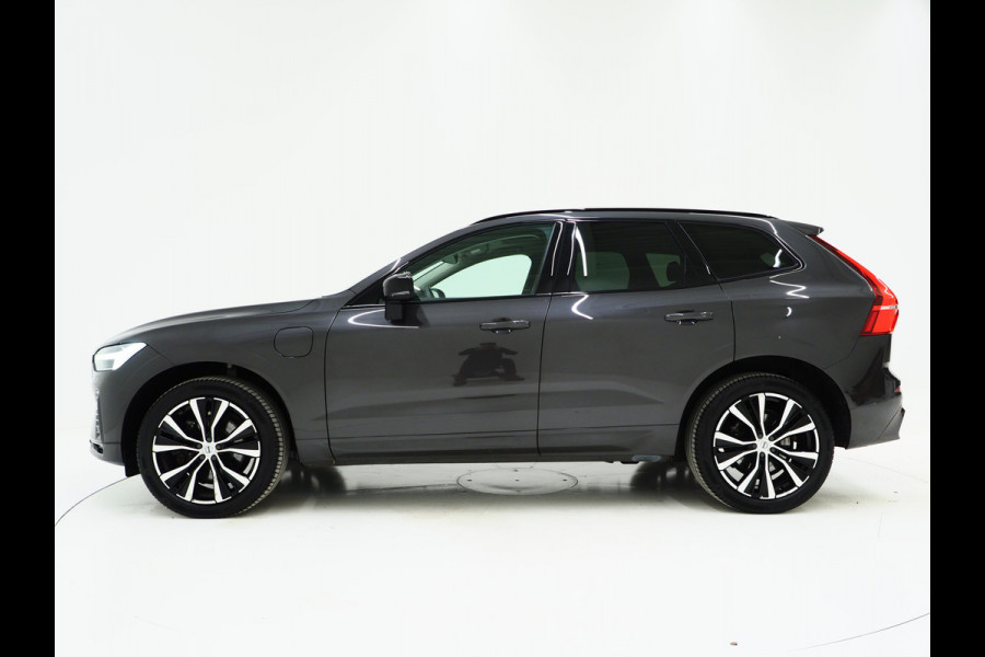 Volvo XC60 2.0 T6 Plug-in hybrid AWD Ultimate Dark Long Range | Panoramadak | Pilot Assist | Harman/Kardon | Head Up | Camera | Keyless | Carplay
