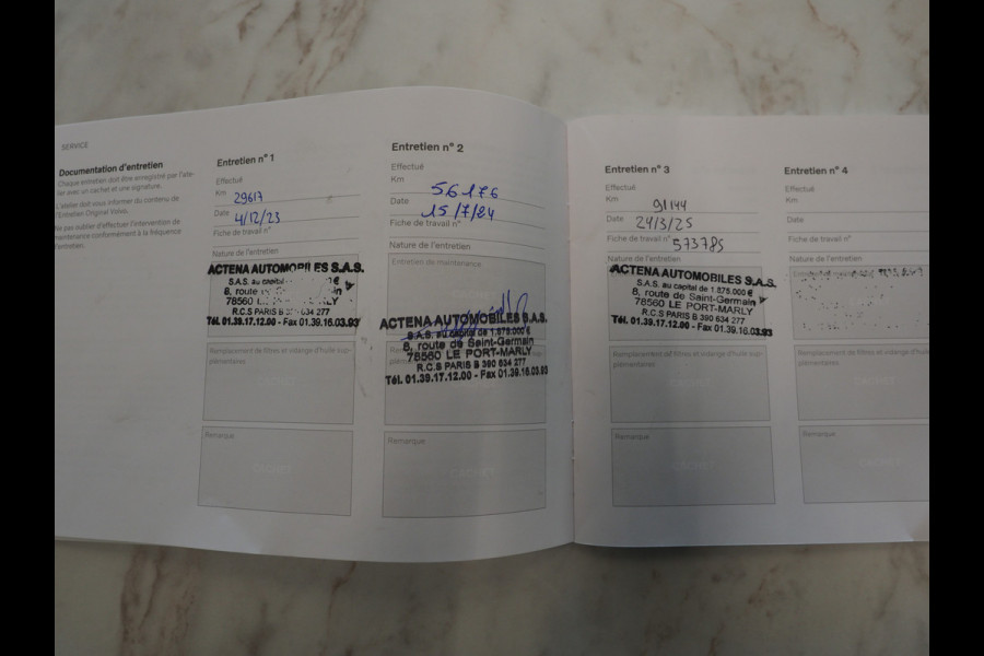 Volvo XC60 2.0 T6 Plug-in hybrid AWD Ultimate Dark Long Range | Panoramadak | Pilot Assist | Harman/Kardon | Head Up | Camera | Keyless | Carplay