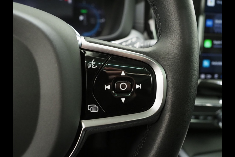 Volvo XC60 2.0 T6 Plug-in hybrid AWD Ultimate Dark Long Range | Panoramadak | Pilot Assist | Harman/Kardon | Head Up | Camera | Keyless | Carplay