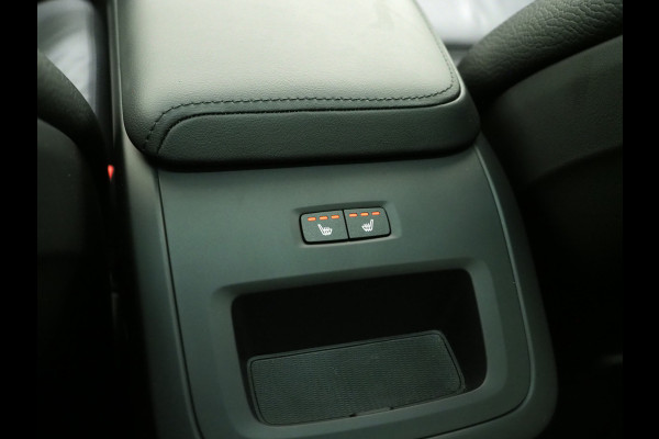 Volvo XC60 2.0 T6 Plug-in hybrid AWD Ultimate Dark Long Range | Panoramadak | Pilot Assist | Harman/Kardon | Head Up | Camera | Keyless | Carplay