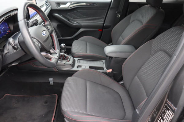 Ford Focus 1.0 EcoBoost Hybrid ST Line X Business org.NL trekhaak digi-dashboard camera