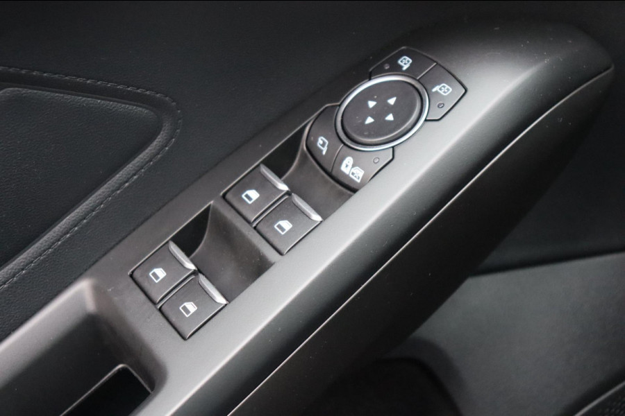 Ford Focus 1.0 EcoBoost Hybrid ST Line X Business org.NL trekhaak digi-dashboard camera