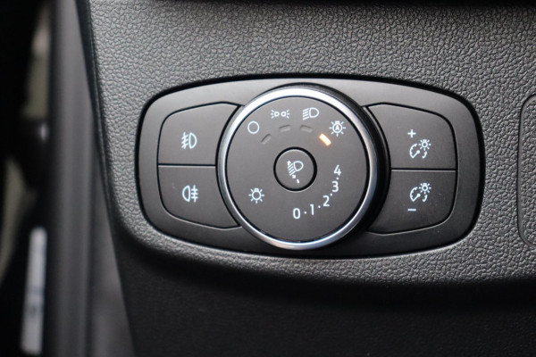 Ford Focus 1.0 EcoBoost Hybrid ST Line X Business org.NL trekhaak digi-dashboard camera