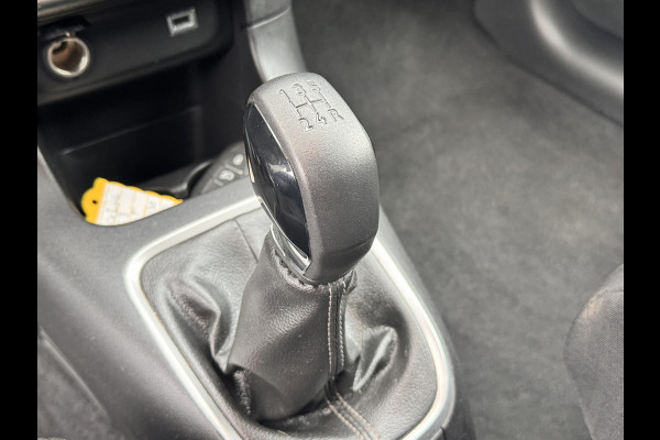 Citroën C3 1.2 PureTech Shine | Stoelverwarming | Armsteun | Camera | MEER FOTO'S VOLGEN! Apple/Android CarPlay