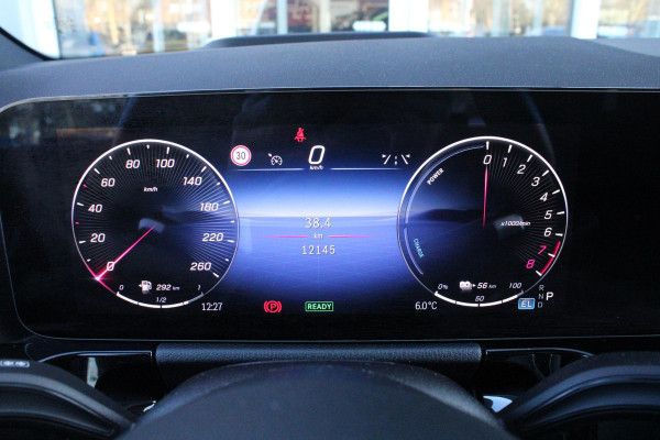Mercedes-Benz GLA 250 e AMG LINE "NIEUW MODEL!" | PANORAMISCH SCHUIF/KANTEL DAK | SFEER VERLICHTING | ELEKTRISCH BEDIENBARE VOORSTOELEN MET GEHEUGENFUNCTIE EN "ZITKINEMATICA" | DRAADLOZE APPLE CARPLAY/ANDROID AUTO | NIGHT PAKKET: DAKRELING ZWART, ZIJRUITEN EN ACHTERRUITEN ZWART, LICHTMETALEN VELGEN 20" ZWART | HEAD UP DISPLAY | REALITY-NAVIGATIE  | 360° CAMERA | MULTI BEAM LED KOPLAMPEN | DODEHOEK DETECTIE | ADAPTIVE CRUISE CONTROL | KEYLESS GO | ELEKTRISCH BEDIENBARE ACHTERKLEP | DRAADLOZE TELEFOONLADER | SURROUND BURMESTER AUDIO | WINTERPAKKET: STUUR/STOEL VERWARMING |