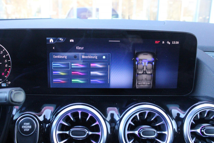 Mercedes-Benz GLA 250 e AMG LINE "NIEUW MODEL!" | PANORAMISCH SCHUIF/KANTEL DAK | SFEER VERLICHTING | ELEKTRISCH BEDIENBARE VOORSTOELEN MET GEHEUGENFUNCTIE EN "ZITKINEMATICA" | DRAADLOZE APPLE CARPLAY/ANDROID AUTO | NIGHT PAKKET: DAKRELING ZWART, ZIJRUITEN EN ACHTERRUITEN ZWART, LICHTMETALEN VELGEN 20" ZWART | HEAD UP DISPLAY | REALITY-NAVIGATIE  | 360° CAMERA | MULTI BEAM LED KOPLAMPEN | DODEHOEK DETECTIE | ADAPTIVE CRUISE CONTROL | KEYLESS GO | ELEKTRISCH BEDIENBARE ACHTERKLEP | DRAADLOZE TELEFOONLADER | SURROUND BURMESTER AUDIO | WINTERPAKKET: STUUR/STOEL VERWARMING |