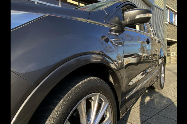Ford Kuga 1.5 EcoBoost Vignale - Navigatie I Leer I Airco I Sport interieur & velgen I LED I PDC I Dealer onderhouden