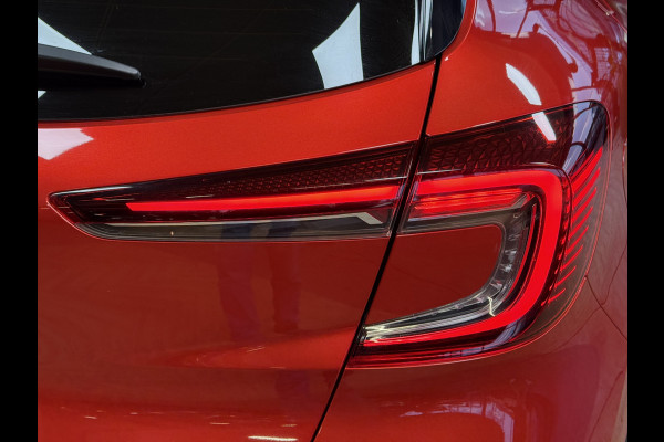 Renault Captur 1.3 TCe 155 Edition One | Groot Navi | ACC | Bose | 360 | 18"| Stoel & Stuur verwarming | 100 % Dealer onderhouden!