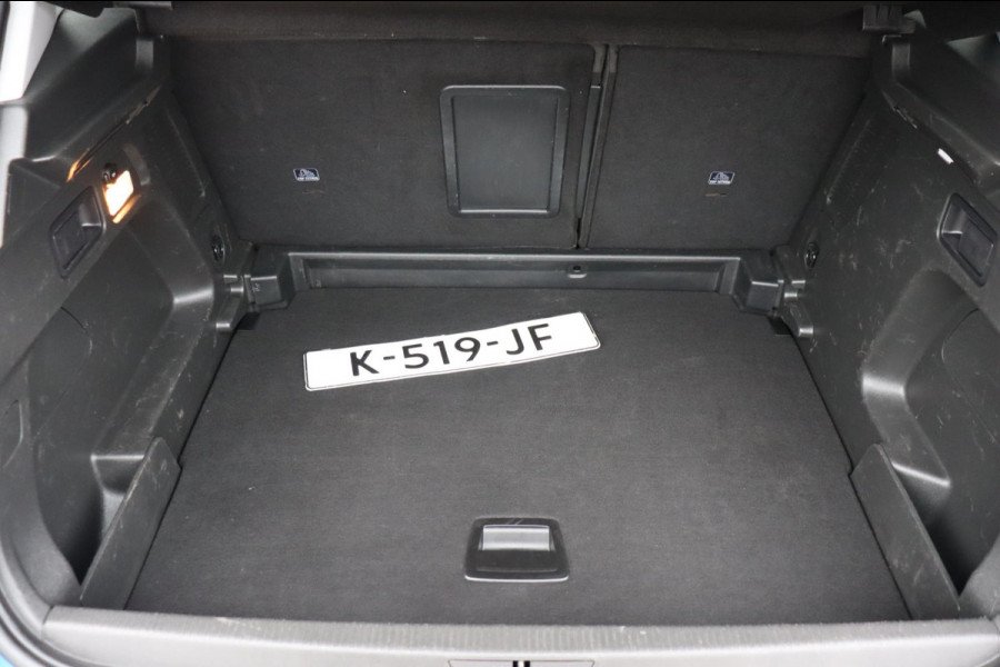 Opel Grandland X 1.2 Turbo Innovation org. NL trekhaak camera H.leer verwarmde comfort-stoelen