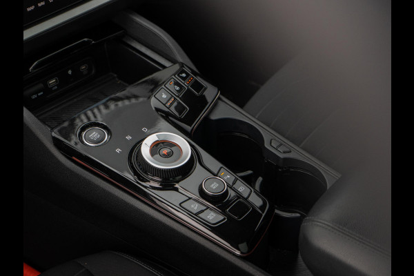 Kia Sportage 1.6 T-GDi Hybrid DynamicPlusLine | BLACK PACK | Navigatie | Stoel en stuurverwarming |