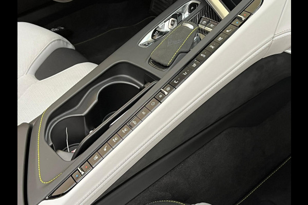 Chevrolet Corvette C8.R Convertible Carbon Pack