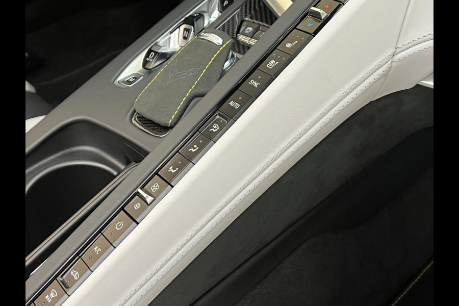 Chevrolet Corvette C8.R Convertible Carbon Pack