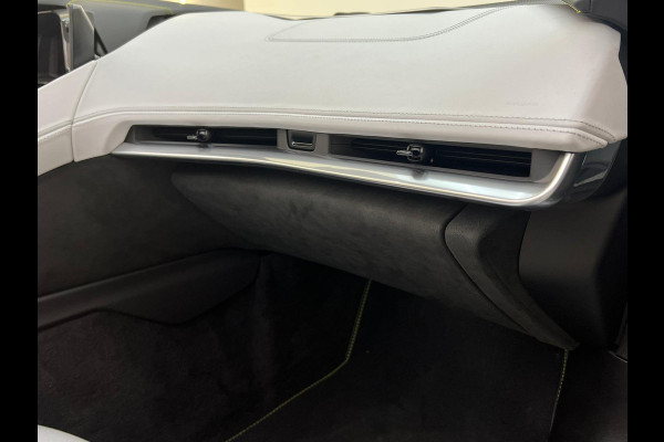 Chevrolet Corvette C8.R Convertible Carbon Pack