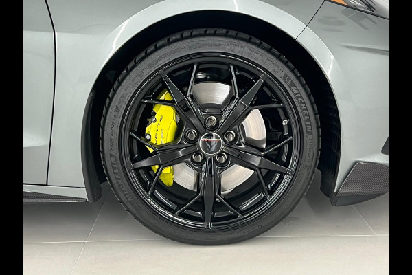 Chevrolet Corvette C8.R Convertible Carbon Pack