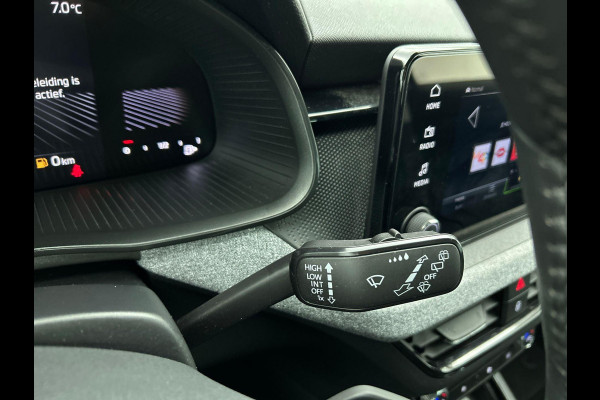 Škoda Kamiq 1.0 TSI Business Edition DSG | DEMO ! | Navigatie | Climate control | Cruise control | LED | Keyless | Achteruitrijcamera | Parkeersensoren | Apple Carplay/ Android Auto | Radio