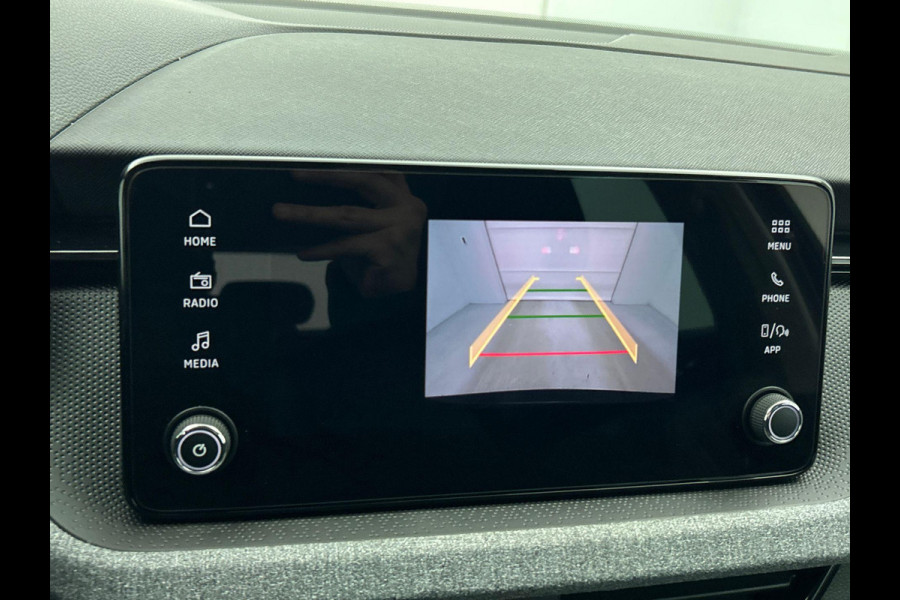 Škoda Kamiq 1.0 TSI Business Edition DSG | DEMO ! | Navigatie | Climate control | Cruise control | LED | Keyless | Achteruitrijcamera | Parkeersensoren | Apple Carplay/ Android Auto | Radio