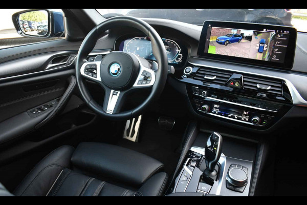 BMW 5 Serie 530e M-Sport Pano Trekh ACC HUD 360 Laser El-Klep