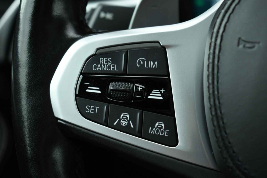 BMW 5 Serie 530e M-Sport Pano Trekh ACC HUD 360 Laser El-Klep