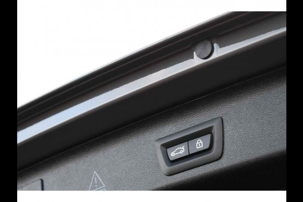 BMW 5 Serie 530e M-Sport Pano Trekh ACC HUD 360 Laser El-Klep