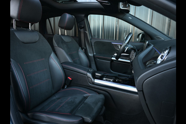 Mercedes-Benz GLA 250 e AMG Line · Panoramadak · Elektr. verst. stoelen · Ambiance sfeerverlichting · Stoelverwarming · Achteruitrijcamera ·