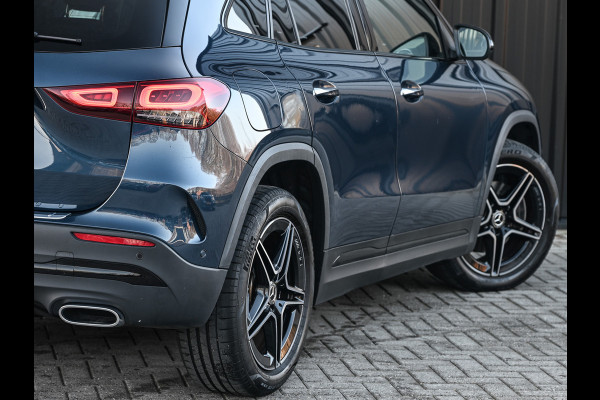 Mercedes-Benz GLA 250 e AMG Line · Panoramadak · Elektr. verst. stoelen · Ambiance sfeerverlichting · Stoelverwarming · Achteruitrijcamera ·