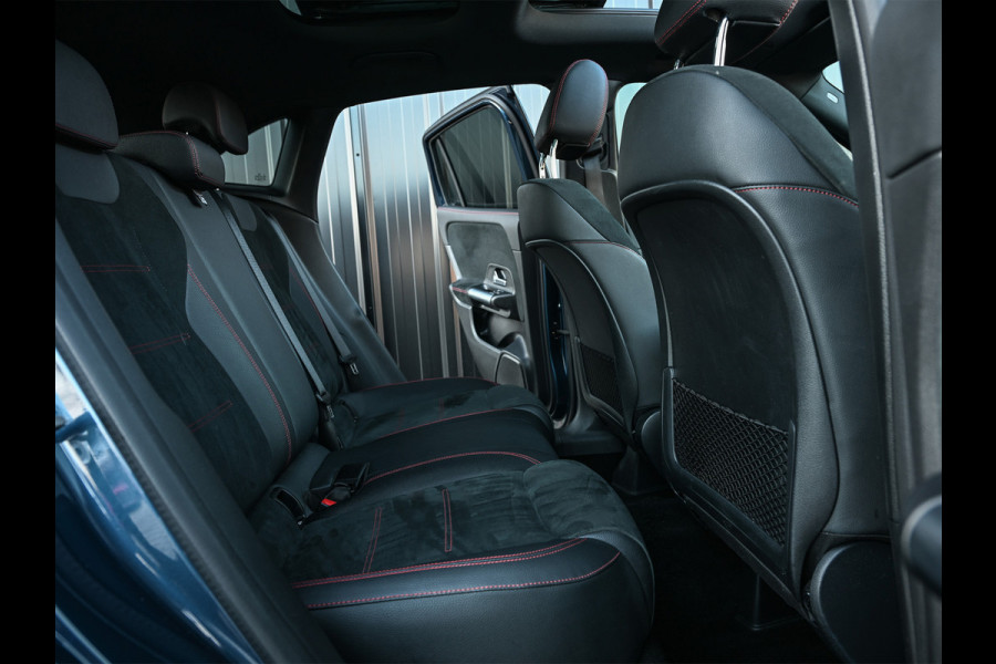 Mercedes-Benz GLA 250 e AMG Line · Panoramadak · Elektr. verst. stoelen · Ambiance sfeerverlichting · Stoelverwarming · Achteruitrijcamera ·