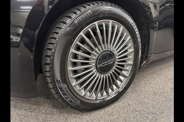 Fiat 500E Icon 42 kWh SOH 95.3%/Navigatie Apple Carplay/Android Auto Cruise Control Virtual Cockpit Climate Control Lichtmetalen velgen