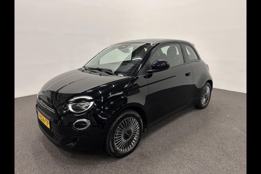 Fiat 500E Icon 42 kWh SOH 95.3%/Navigatie Apple Carplay/Android Auto Cruise Control Virtual Cockpit Climate Control Lichtmetalen velgen