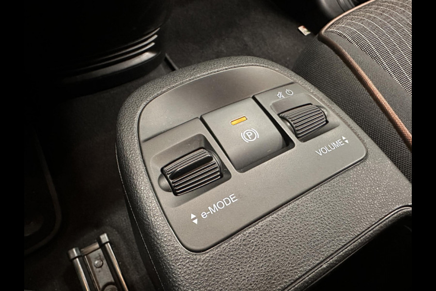 Fiat 500E Icon 42 kWh SOH 95.3%/Navigatie Apple Carplay/Android Auto Cruise Control Virtual Cockpit Climate Control Lichtmetalen velgen
