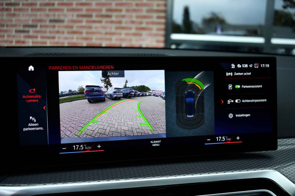 BMW 3 Serie Touring 330e M-Sport Pro Pano M-zetels ACC HUD HiFi 19inch