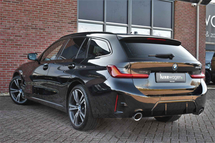 BMW 3 Serie Touring 330e M-Sport Pro Pano M-zetels ACC HUD HiFi 19inch