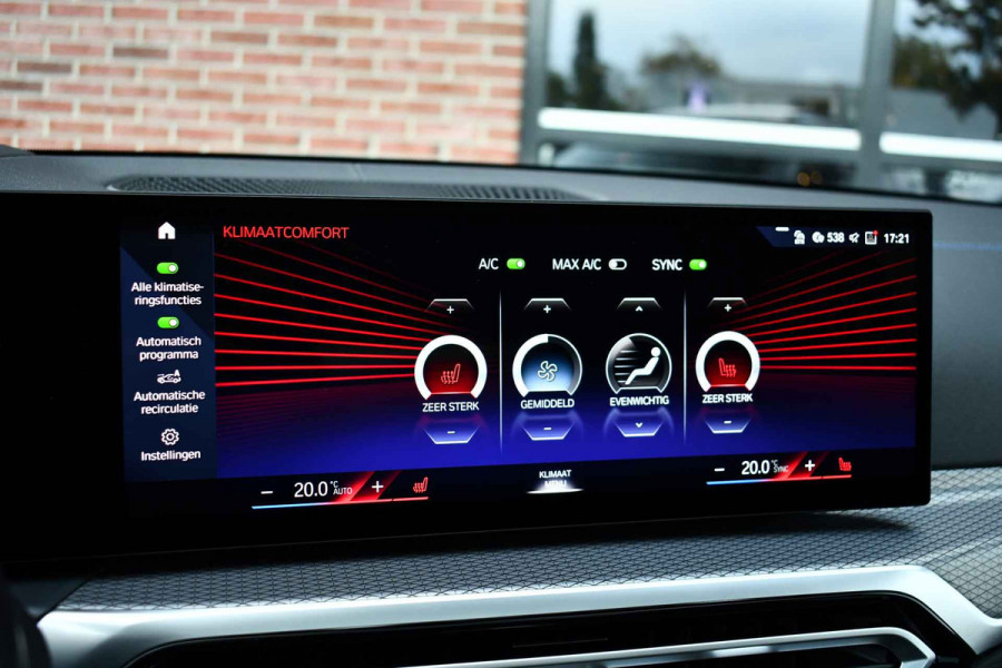 BMW 3 Serie Touring 330e M-Sport Pro Pano M-zetels ACC HUD HiFi 19inch