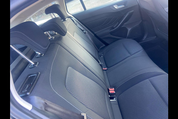 Ford FOCUS Wagon 1.0 NAVI/CRUISE/CARPLAY/LANE/PDC/BTW