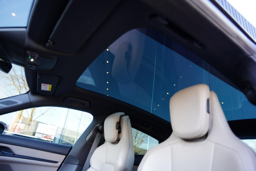 Porsche Taycan 4S Performance 84 kWh / €162k Nieuw / XPEL / PCCB / Burmester