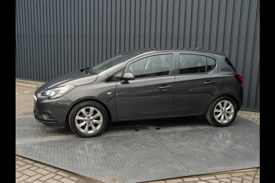 Opel Corsa 1.4 90Pk Favourite | Trekhaak afnb. | Navi | Apple Carplay/ Android Auto | Prijs Rijklaar!!