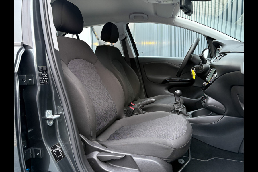 Opel Corsa 1.4 90Pk Favourite | Trekhaak afnb. | Navi | Apple Carplay/ Android Auto | Prijs Rijklaar!!