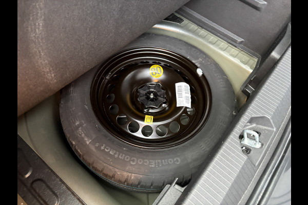 Opel Corsa 1.4 90Pk Favourite | Trekhaak afnb. | Navi | Apple Carplay/ Android Auto | Prijs Rijklaar!!