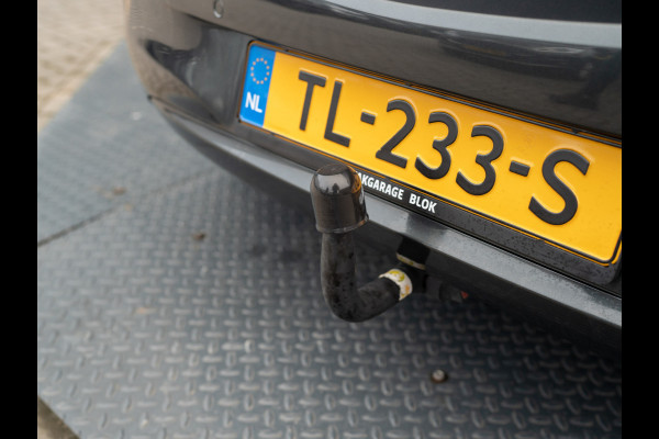 Opel Corsa 1.4 90Pk Favourite | Trekhaak afnb. | Navi | Apple Carplay/ Android Auto | Prijs Rijklaar!!