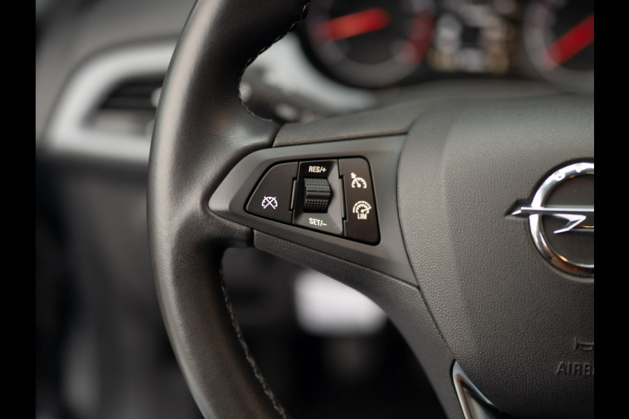 Opel Corsa 1.4 90Pk Favourite | Trekhaak afnb. | Navi | Apple Carplay/ Android Auto | Prijs Rijklaar!!