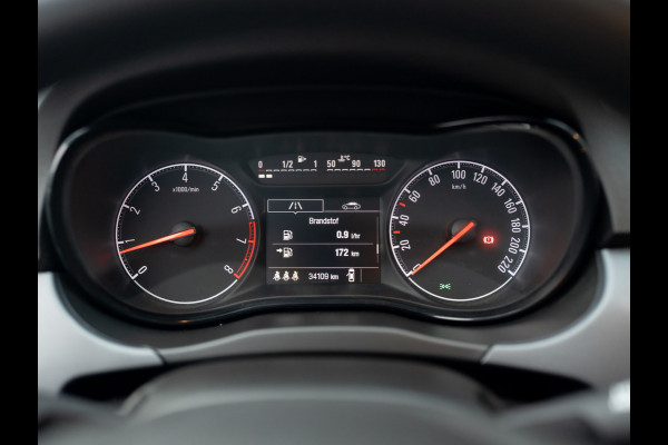 Opel Corsa 1.4 90Pk Favourite | Trekhaak afnb. | Navi | Apple Carplay/ Android Auto | Prijs Rijklaar!!