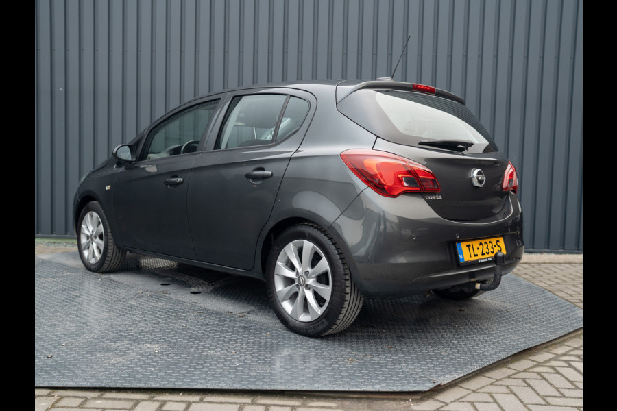 Opel Corsa 1.4 90Pk Favourite | Trekhaak afnb. | Navi | Apple Carplay/ Android Auto | Prijs Rijklaar!!