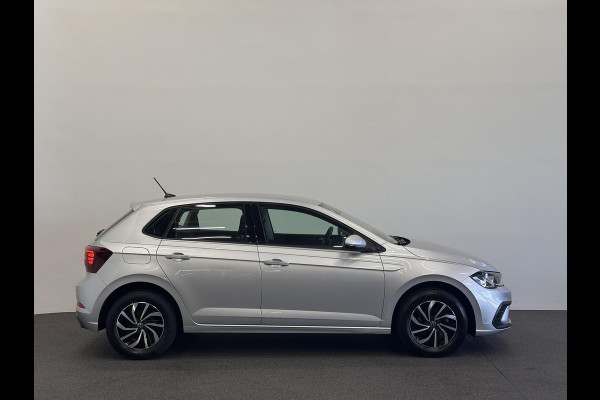 Volkswagen Polo 1.0 TSI Life Airco Caplay Navi Cruise Control Full LED PDC Voor/Achter 15" LM Velgen