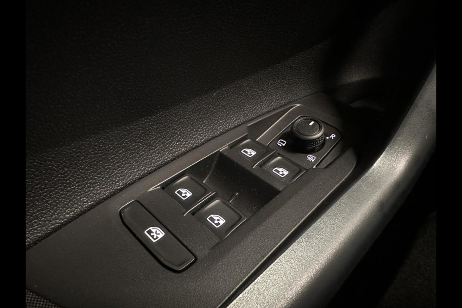 Volkswagen Polo 1.0 TSI Life Airco Caplay Navi Cruise Control Full LED PDC Voor/Achter 15" LM Velgen