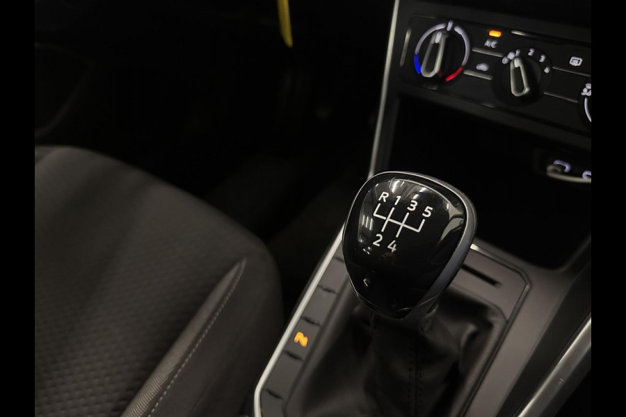 Volkswagen Polo 1.0 TSI Life Airco Caplay Navi Cruise Control Full LED PDC Voor/Achter 15" LM Velgen