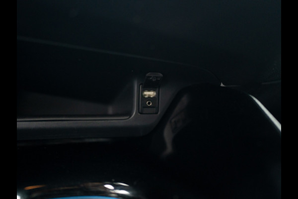 Toyota C-HR 1.2 Dynamic | Leder | Stoelverw. | Camera | Prijs Rijklaar!!