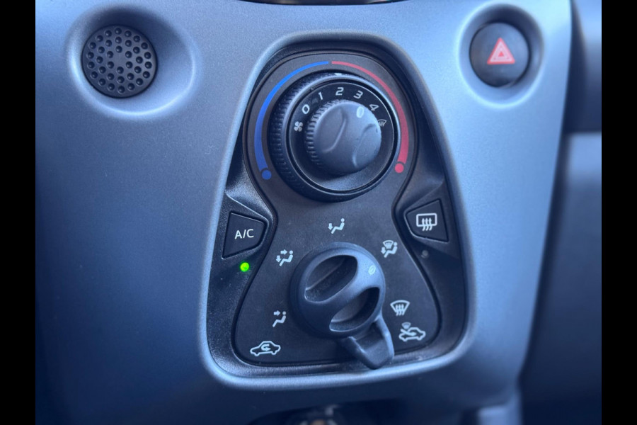 Toyota Aygo 1.0 VVT-i x-joy Navi/Camera/Xenon