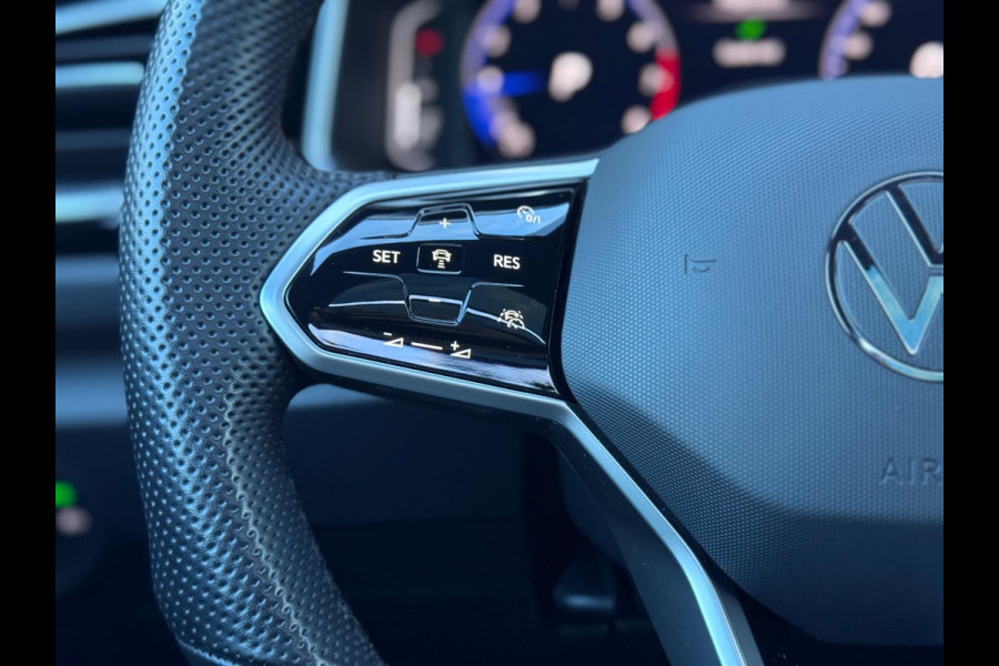 Volkswagen T-Roc 1.5 TSI R-Line Pano/Camera/Blindspot