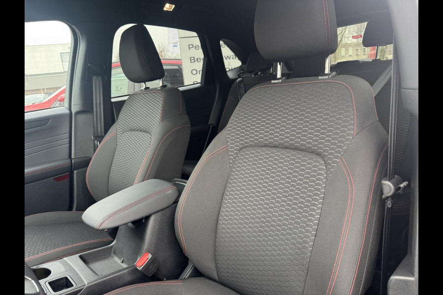 Ford Kuga 2.5 PHEV ST-Line 243pk | Nieuw Model | Orig. NL auto | Wegklapbare trekhaak | Winter Pack | 2.100kg trekgewicht | Achteruitrijcamera