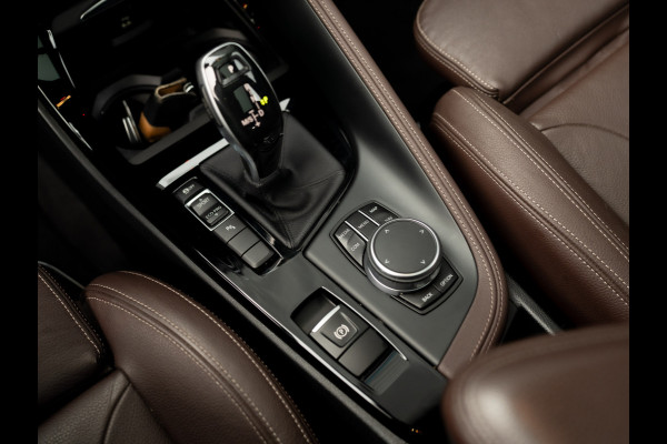 BMW X1 sDrive20i High Executive | Trekhaak afnb. | Panodak | Head Up | Camera | Elk. A-klep | Leder | Prijs Rijklaar!!